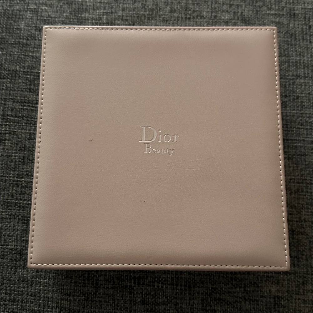 Dior Beauty Soft Beige Case
